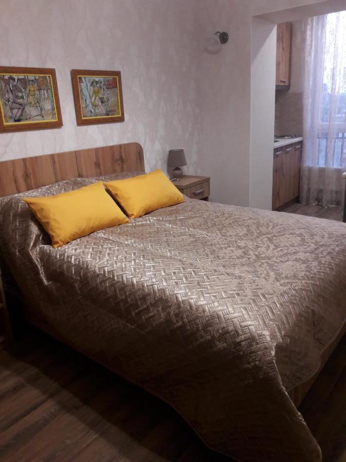 Мелодия Прованса В Старом Центре Kharkiv Bagian luar foto