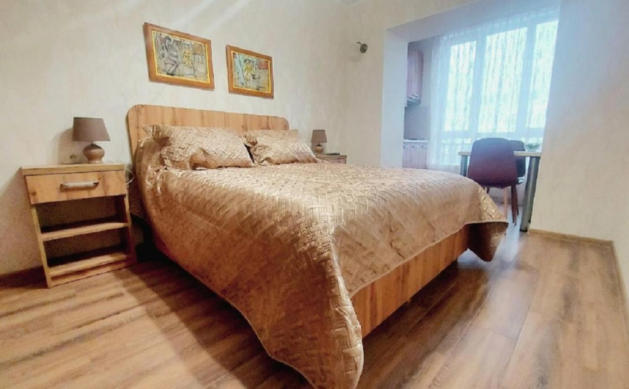 Мелодия Прованса В Старом Центре Kharkiv Bagian luar foto