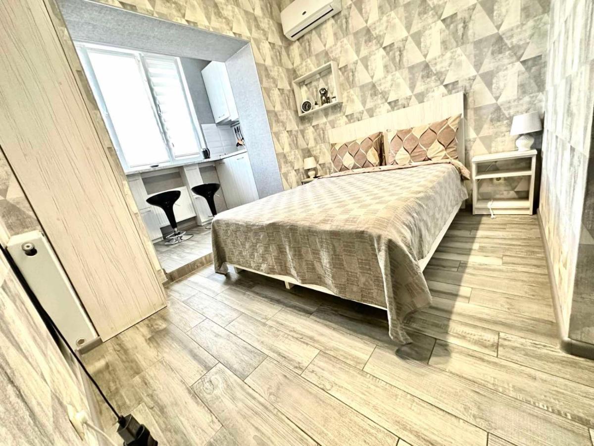 Мелодия Прованса В Старом Центре Kharkiv Bagian luar foto